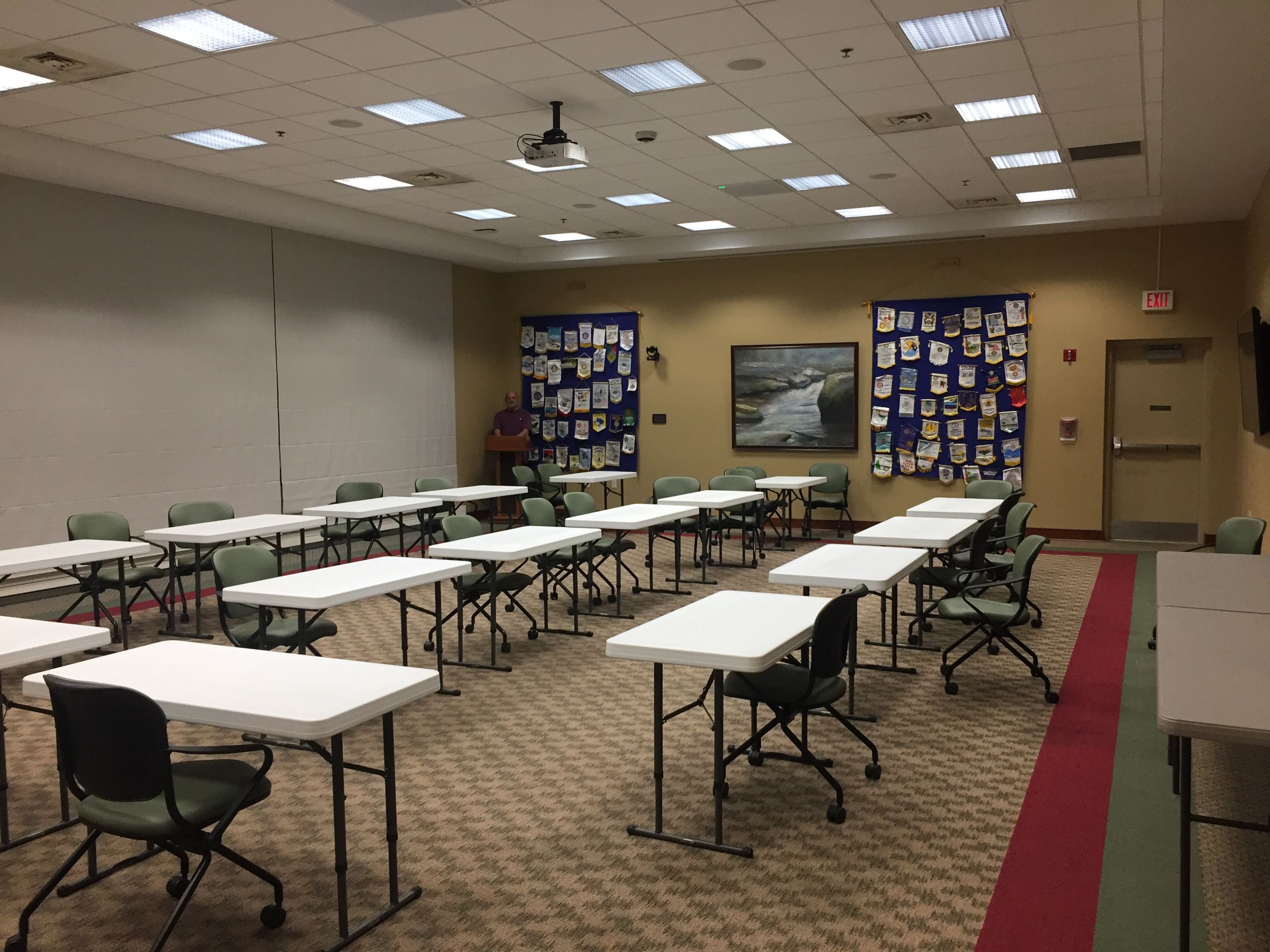 Sharon Lawson Large Meeting Arrangement 1